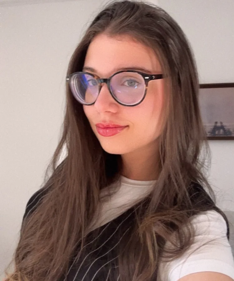 Lara Costa, web designer de Santo Antônio de Jesus – BA